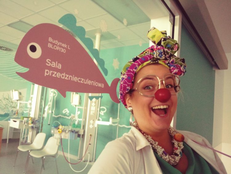 „Pogotowie Uśmiechu” – Czerwone Noski na ratunek małym pacjentom